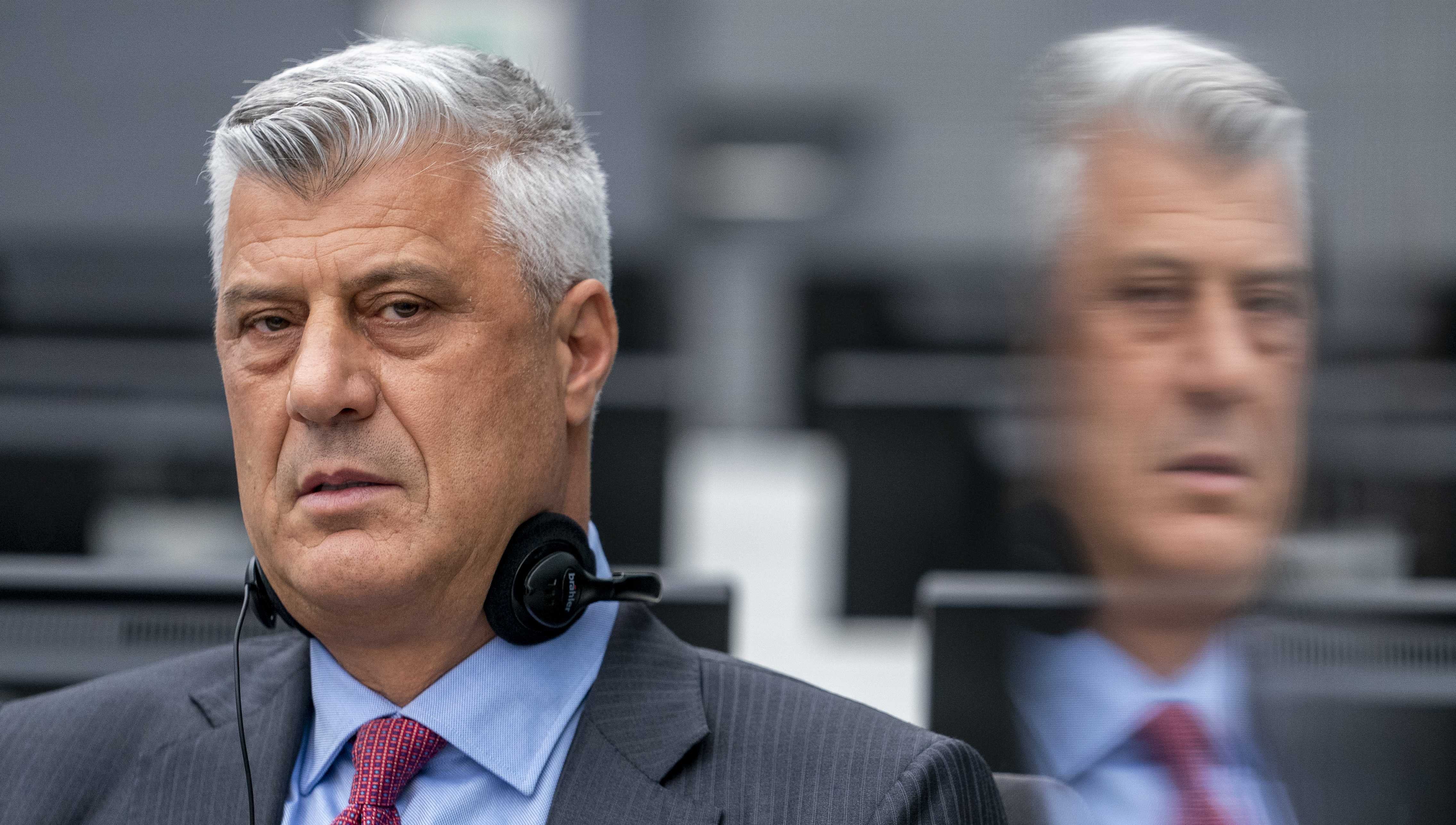 L'ancien président du Kosovo, Hashim Thaçi, comparaissait devant les Chambres spécialisées pour le Kosovo à La Haye, le 9 novembre 2020.