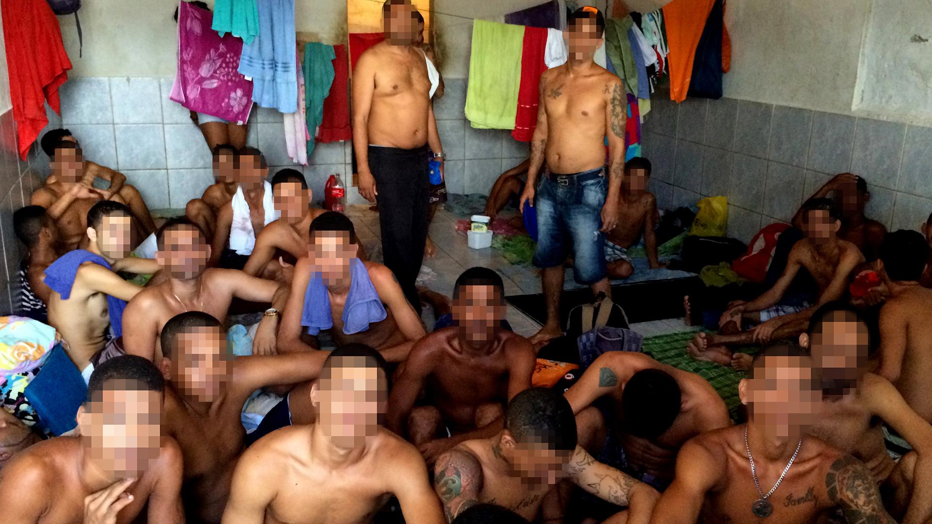 2015AME_Brazil_Prisons_PHOTO
