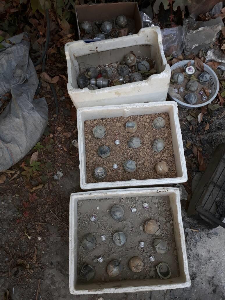 Неразорвавшиеся суббоеприпасы ШОАБ-0,5 в Калат-эль-Мадике, Сирия