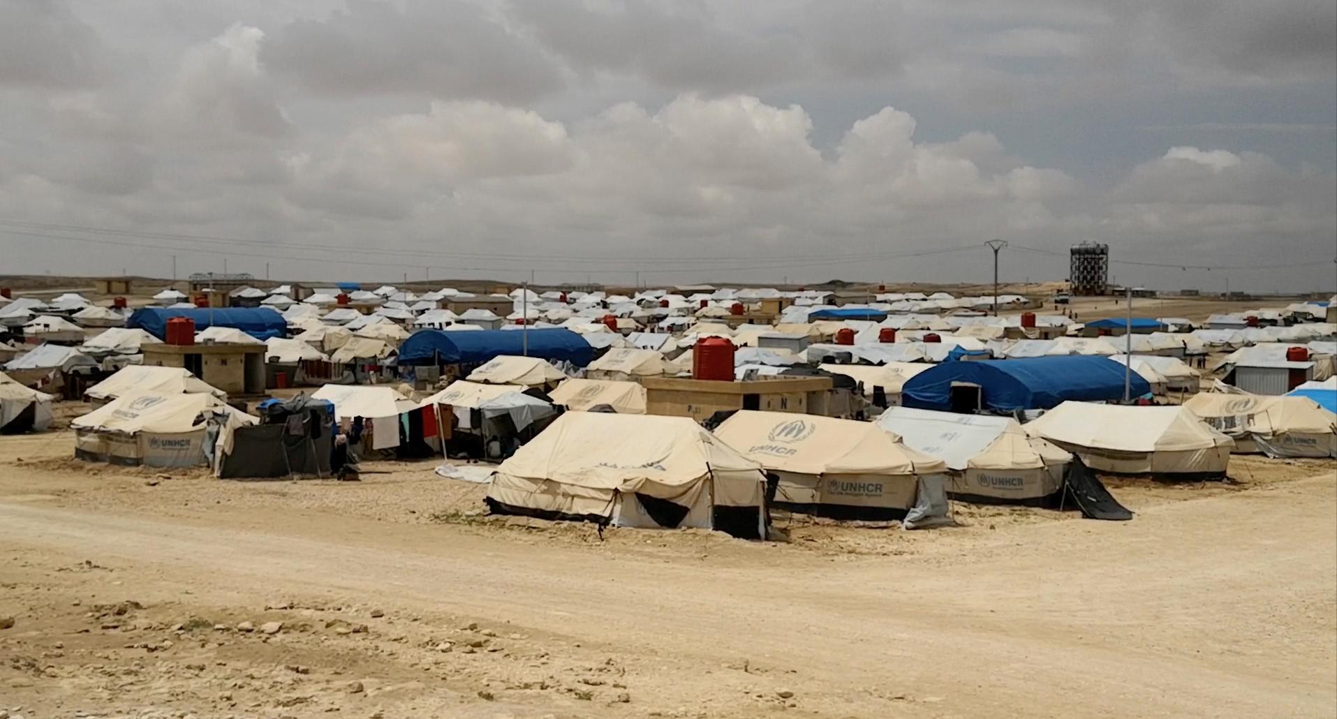 View from hill overlooking Ain Issa displacement camp in Syria, May 2018. © Human Rights Watch