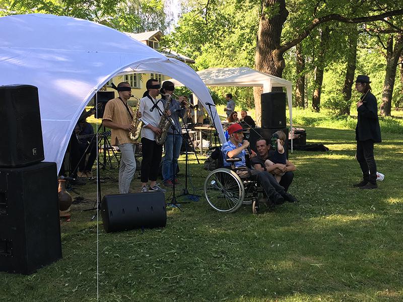 201810europe_russia_disabilities_concert