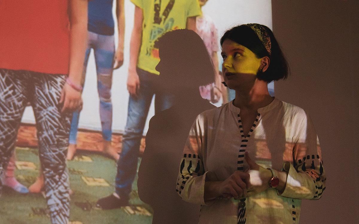 Юлия Цветкова рассказывает о своем молодежном театральном проекте "Розовое и голубое".