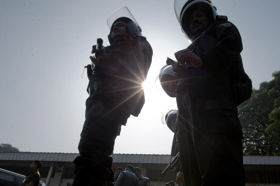 202010asia_bangladesh_critic_harassment