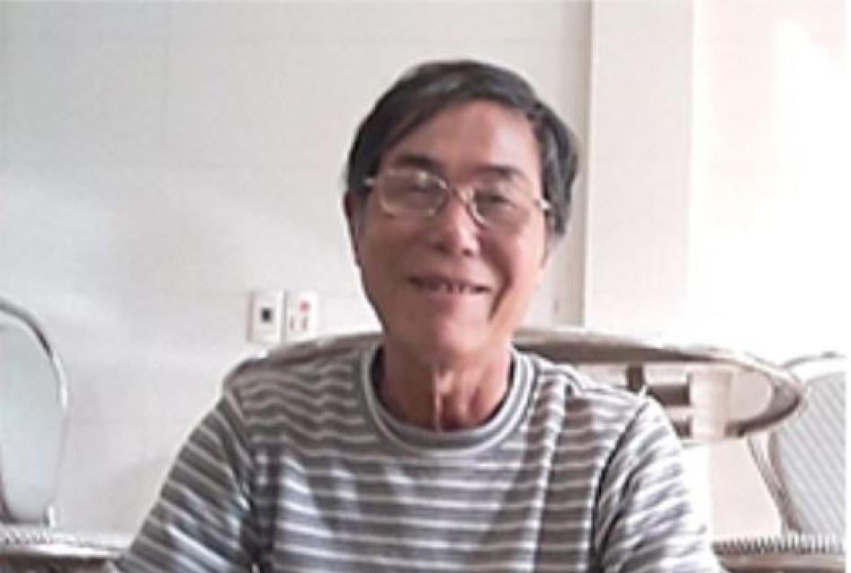 Le poète vietnamien Tran Duc Thach.