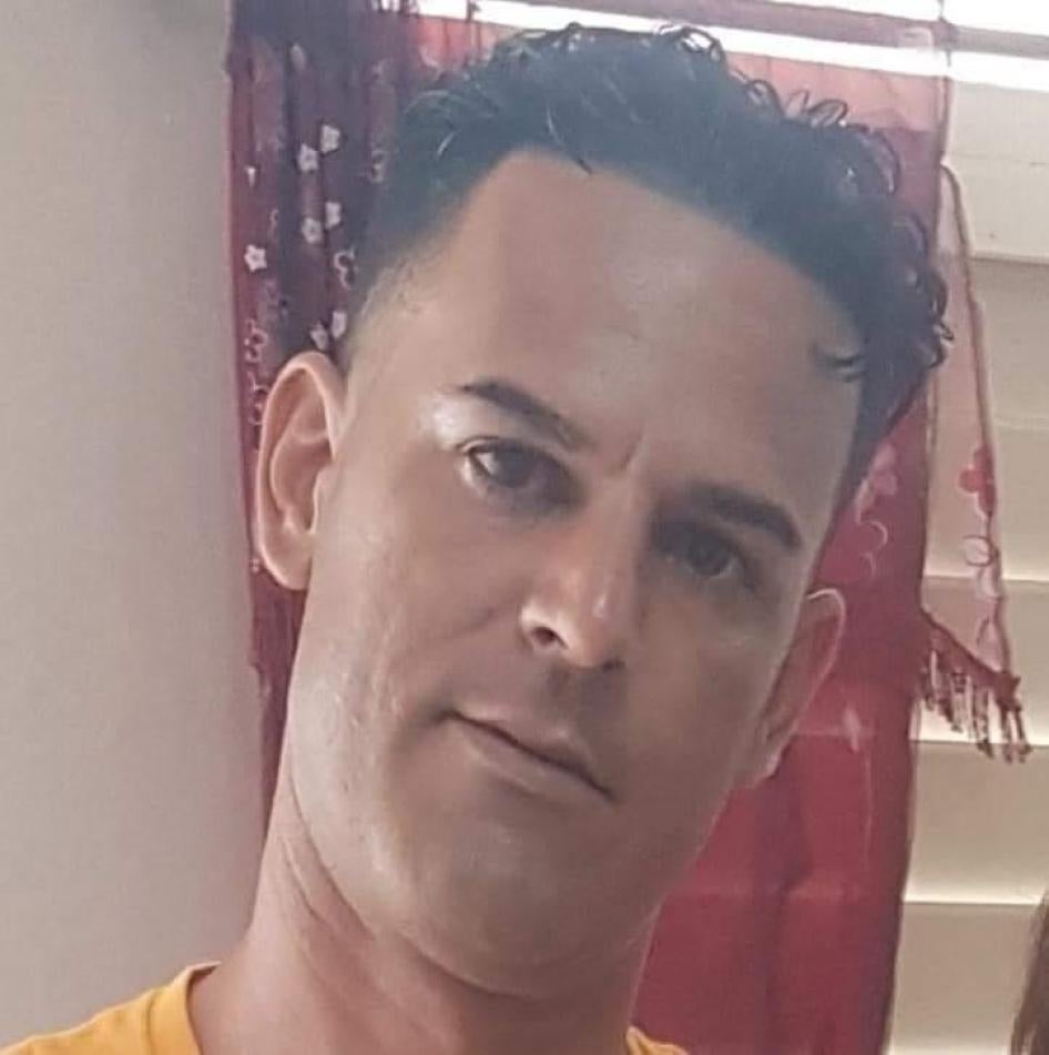 202110americas_cuba_RobertoPerezFonseca