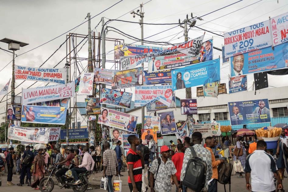 Des affiches électorales à Kinshasa, en République démocratique du Congo, le 9 décembre 2023. 