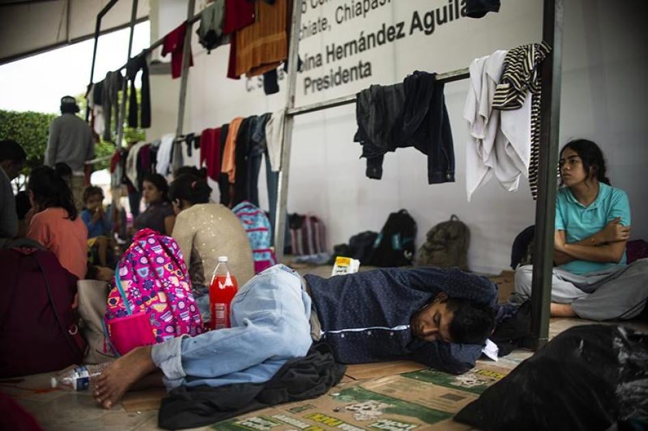 201810americas_honduras_mexico_caravan_immigrants_refugees