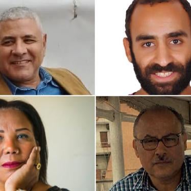 202207mena_egypt_travelban_collage