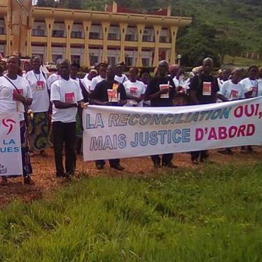Members of civil society in Bangui, Central African Republic, advocate for justice on the May 11, 2017, commemoration of victims’ day.